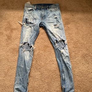 Bleached skinny zipper jeans